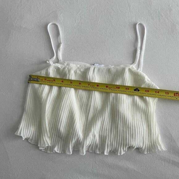 Princess Polly Womens White Pleated Crop Top Flowy Spaghetti Strap Size 6 Blouse - Picture 4 of 6